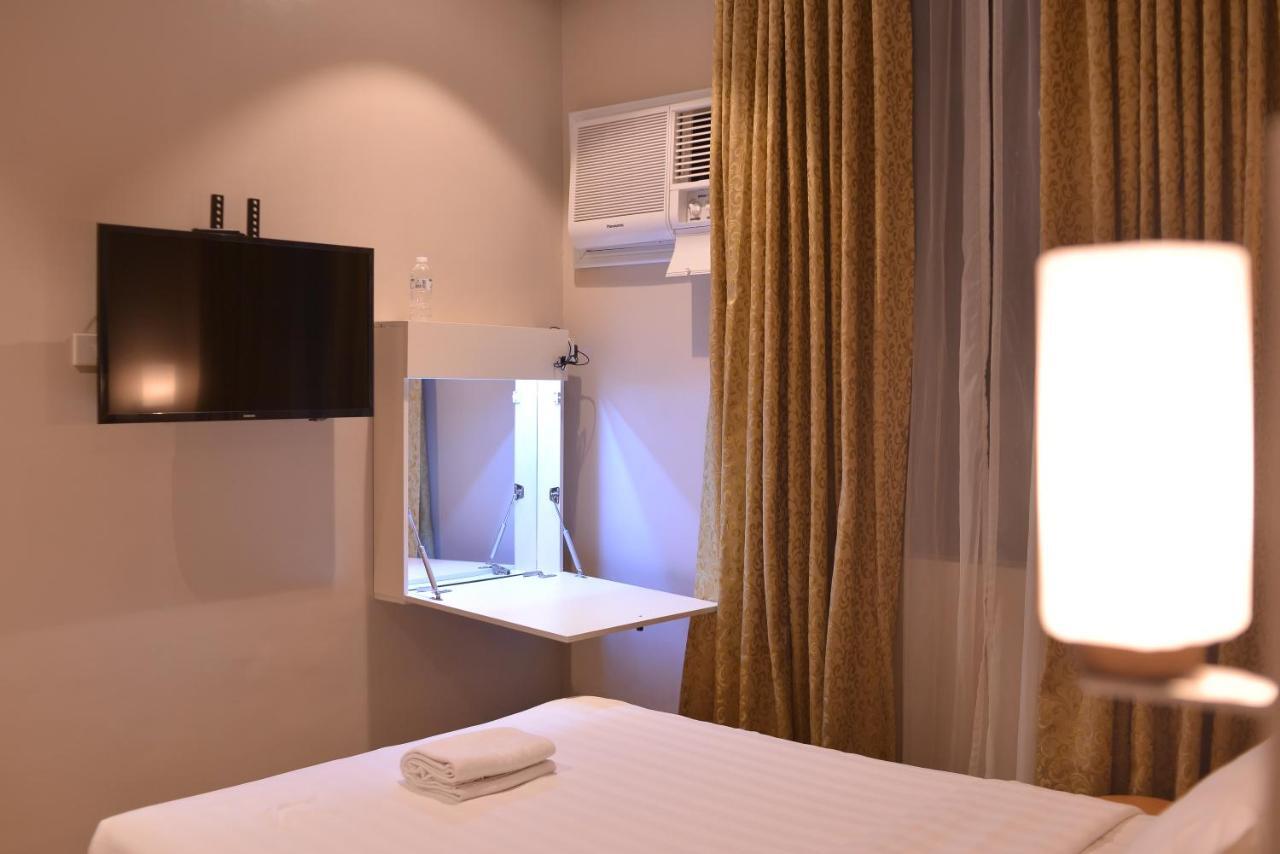 Robertson Hotel Нага Номер фото